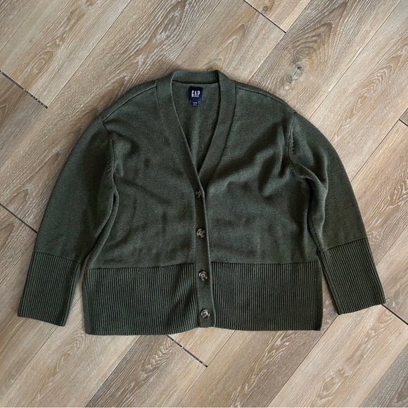 GAP Khaki Green 24/7 Split-Hem Cotton Oversized Cardigan Sweater - Picture 2 of 6